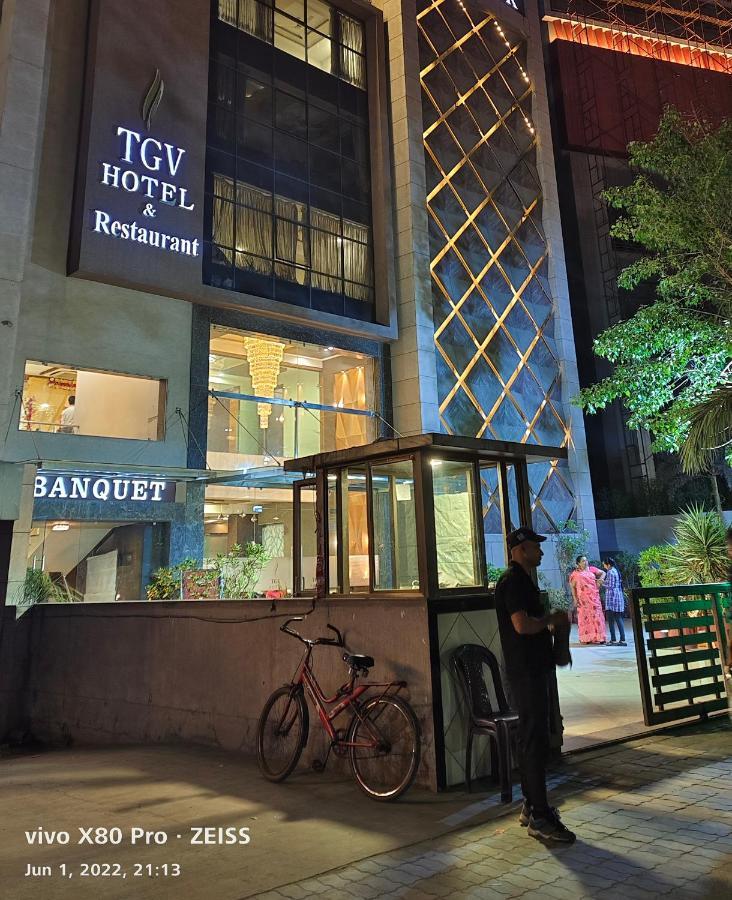 Tgv Hotel อาเมดาบัด ภายนอก รูปภาพ