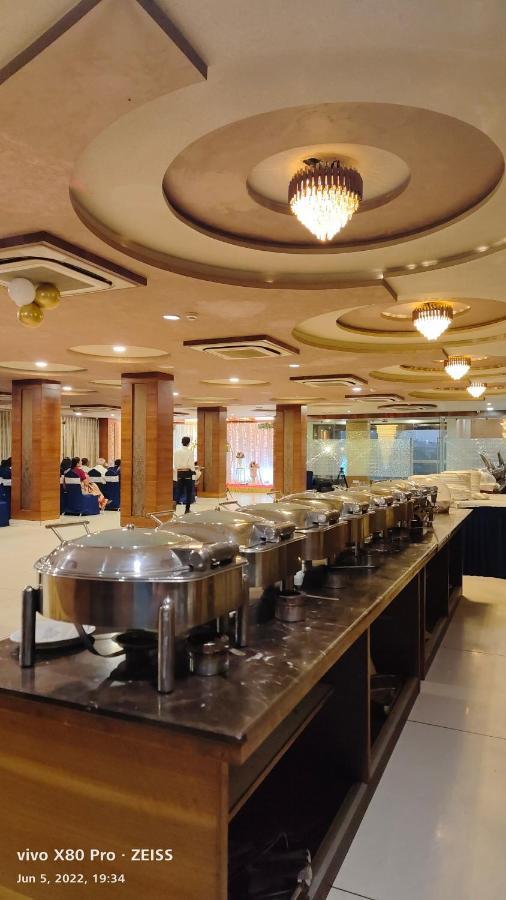 Tgv Hotel อาเมดาบัด ภายนอก รูปภาพ