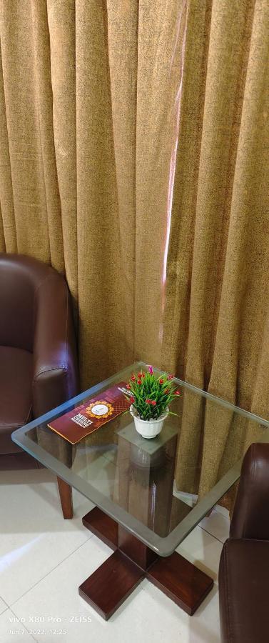 Tgv Hotel อาเมดาบัด ภายนอก รูปภาพ