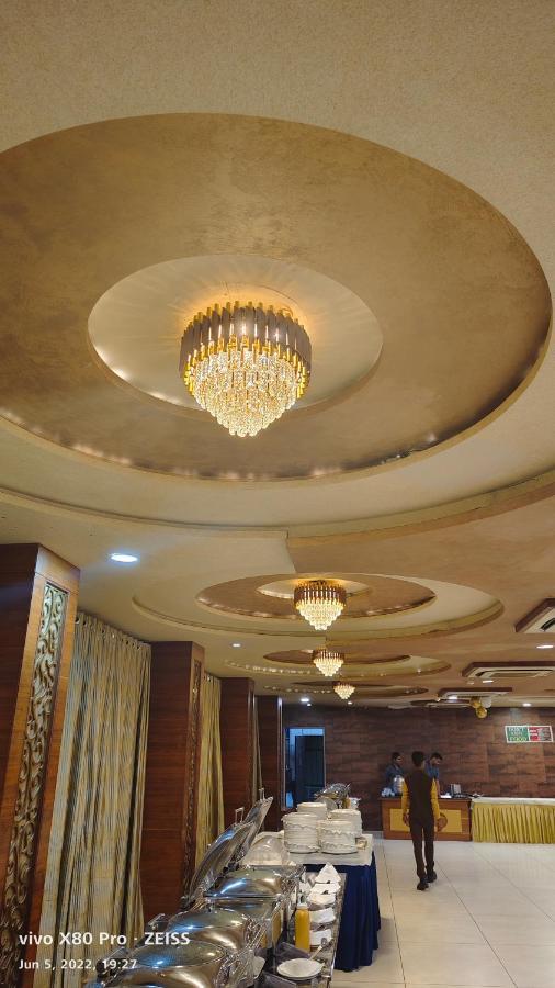 Tgv Hotel อาเมดาบัด ภายนอก รูปภาพ